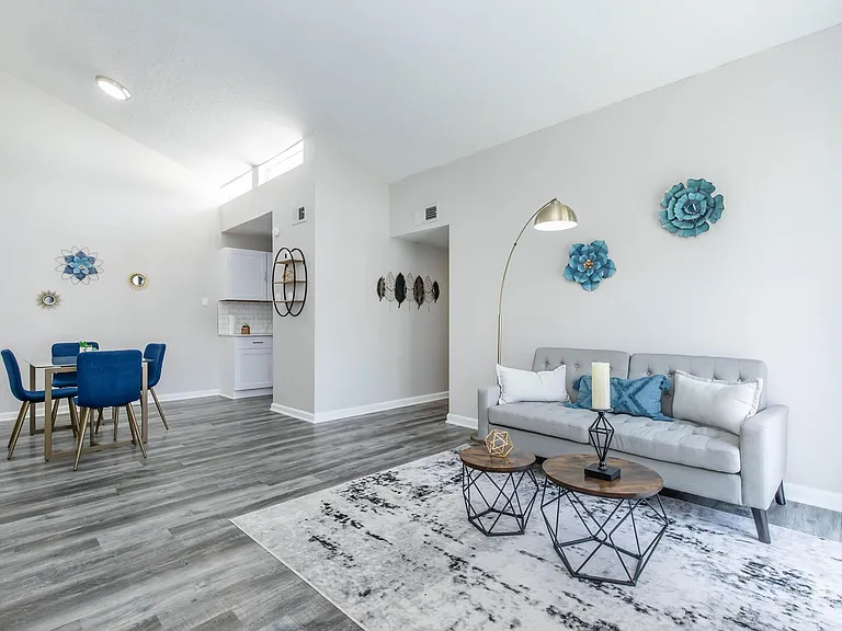 Cypress Parc — Spacious Houston 2 & 3 Bedroom Apartments photo 4