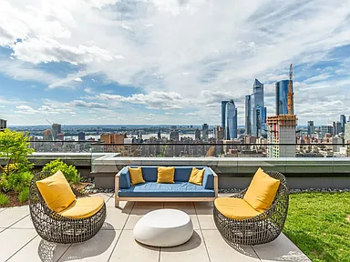 The Capitol at Chelsea — Luxury Manhattan Apartments photo 3
